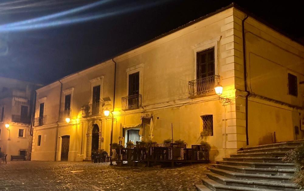 B&B Palazzo Pancaro Altomonte Zewnętrze zdjęcie